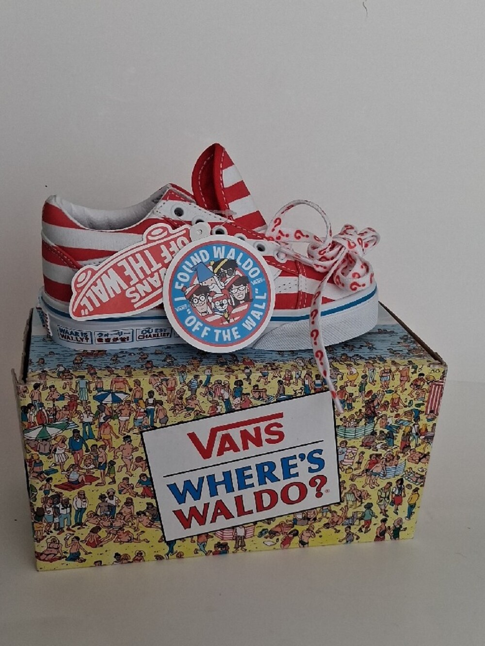 Vans Kids Red & White Striped High-Top Sneakers